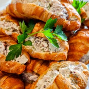 Roast chicken croissant